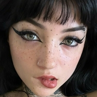 Savannah Skye Meztelen