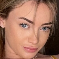 Scarlettelliscute Meztelen