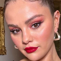 Selena Gomez Meztelen