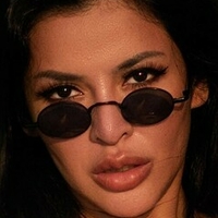 shadesofbeauty Meztelen
