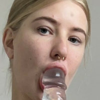 shaelah Meztelen