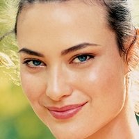 Shalom Harlow Meztelen
