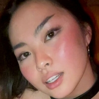 Shannon Zhao Meztelen
