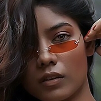 Sharmila Guhoray Meztelen