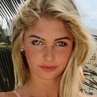 Shay Elizabeth Meztelen