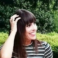 Sheilagrembiule Meztelen