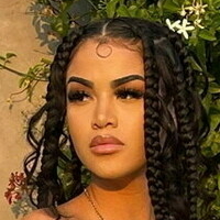 sheismichaela Meztelen
