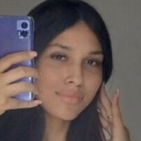 Shirley Meztelen