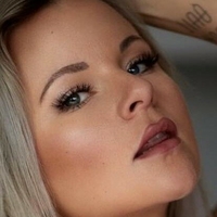 Shortyholly Meztelen