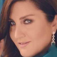 Sibel Can Meztelen