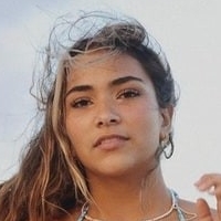 Sienna Mae Gomez Meztelen