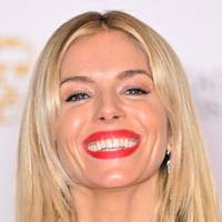 Sienna Miller Meztelen