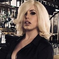 Simona Shyne Meztelen