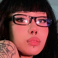 sinisterlatex Meztelen