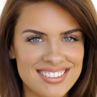 Skye McDonald Meztelen