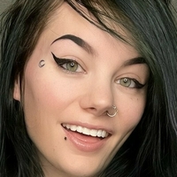 Skylaraynesgray Meztelen