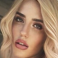 Skyler Grey Meztelen