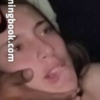 Slayun Meztelen
