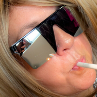smokinghotwife Meztelen