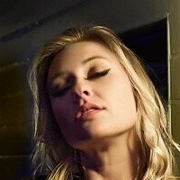 smokingprincessof Meztelen