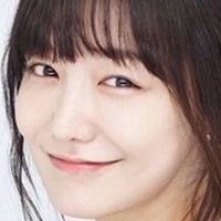 So-Yul Shin Meztelen