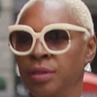 Sonique Meztelen