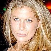 Sonya Walger Meztelen