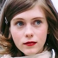Sophia Lillis Meztelen