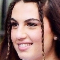 Sophia Peschisolido Meztelen