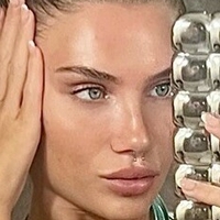 Sophie Nicole Meztelen