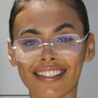 Sophie Piper Meztelen