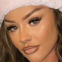 Sophie River Meztelen