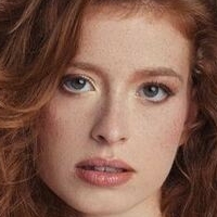 Sophie.srm Meztelen