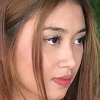 Sriayu Tarisa Meztelen