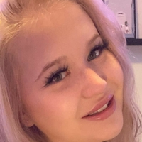 Stacy Meztelen