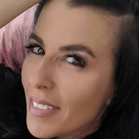 Stefanie The Lawyer Meztelen