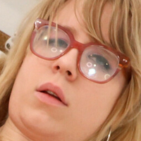 Stella Locke Meztelen