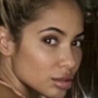 Stephanie Santiago Meztelen