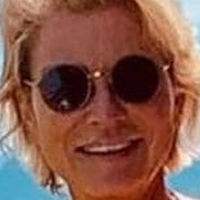 Stephanie von Pfuel Meztelen