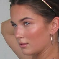 Stephyn Wilfawn Meztelen