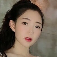 Sujin29_ Meztelen