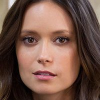 Summer Glau Meztelen