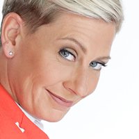Susan Stewart Meztelen