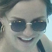 Susie Bradley Meztelen