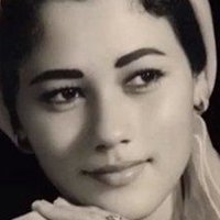 Suzzanna Meztelen