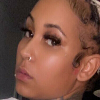 syddmariah Meztelen
