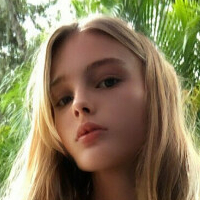 Sydney Sweety Meztelen