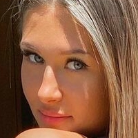 Talia Lewis-Cole Meztelen