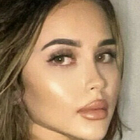 Tayler Hills Meztelen