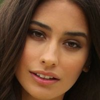 Taylor Hannum Meztelen